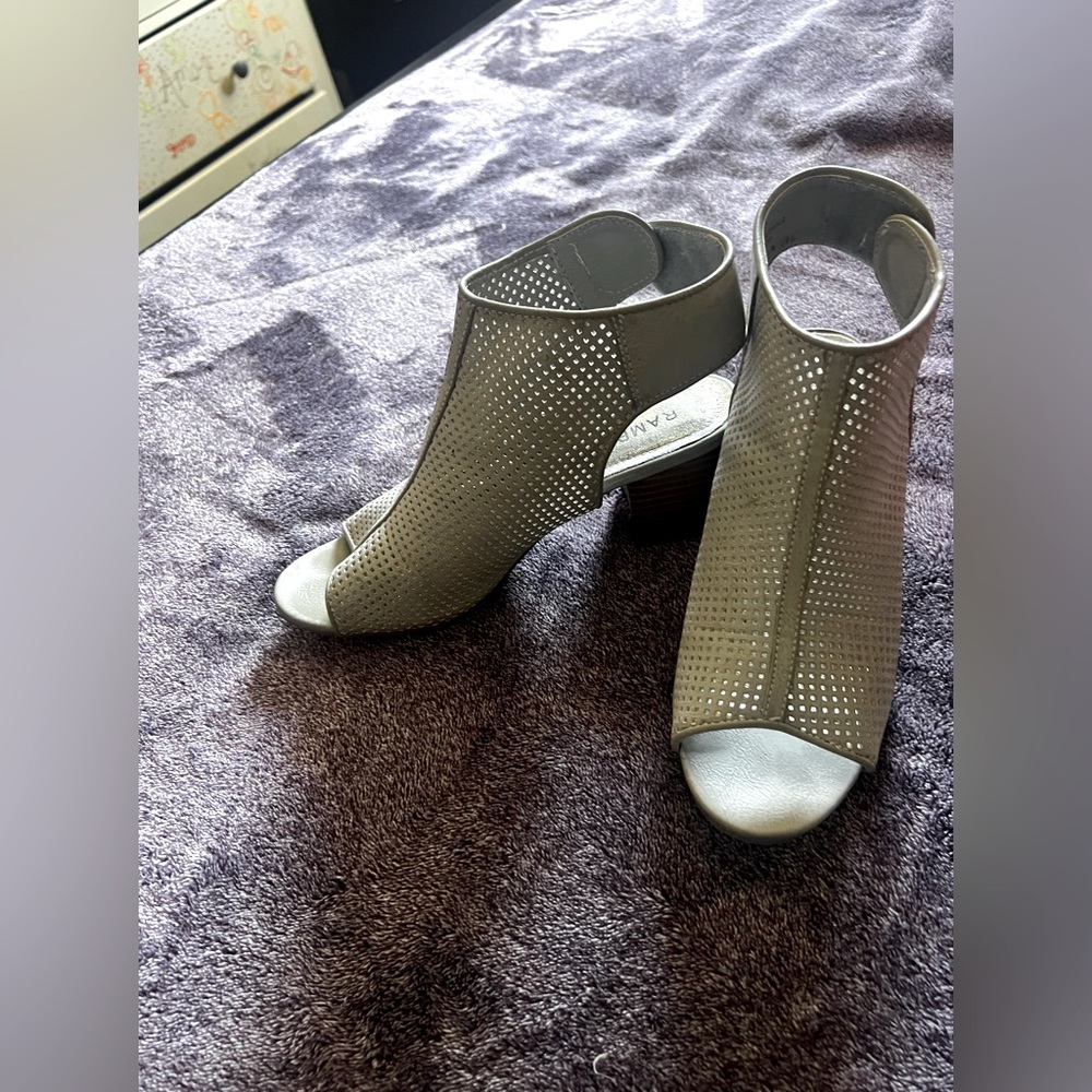 Tayen ankle boots